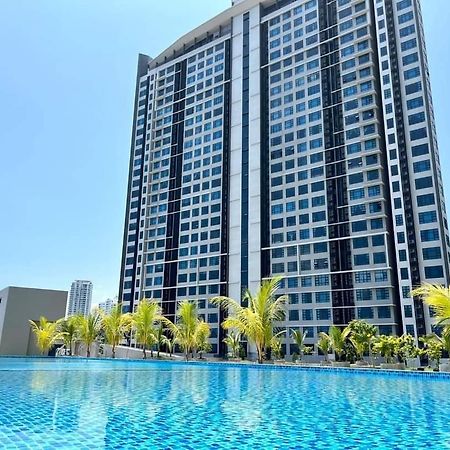 Lovely Seaview Condo Tii @ Jesselton Quay Kota Kinabalu Exterior photo